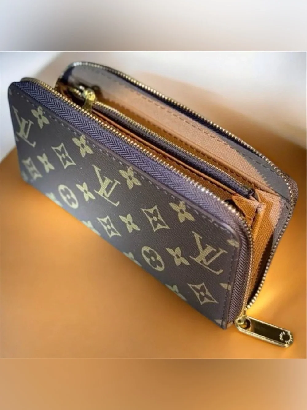 Louis Vuitton Beige and Pink Interior Zip Wallet